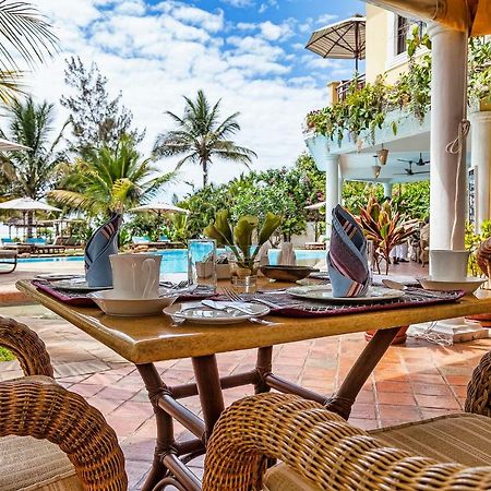 Afrochic Diani Hotel Ukunda Kültér fotó