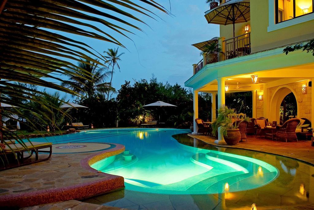 Afrochic Diani Hotel Ukunda Kültér fotó