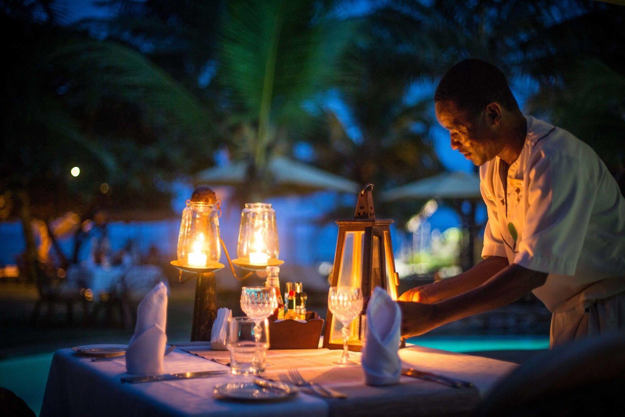 Afrochic Diani Hotel Ukunda Kültér fotó