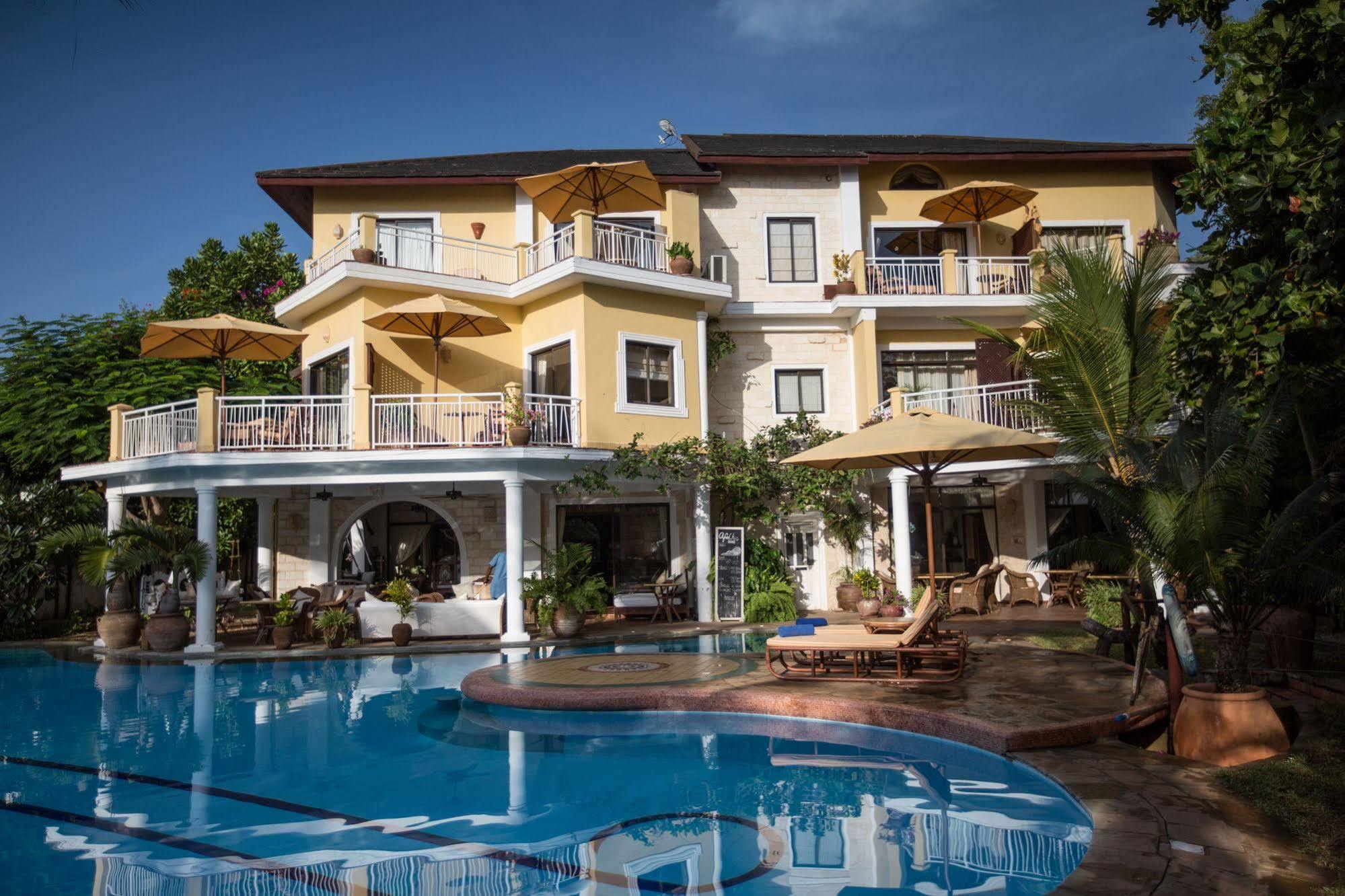Afrochic Diani Hotel Ukunda Kültér fotó